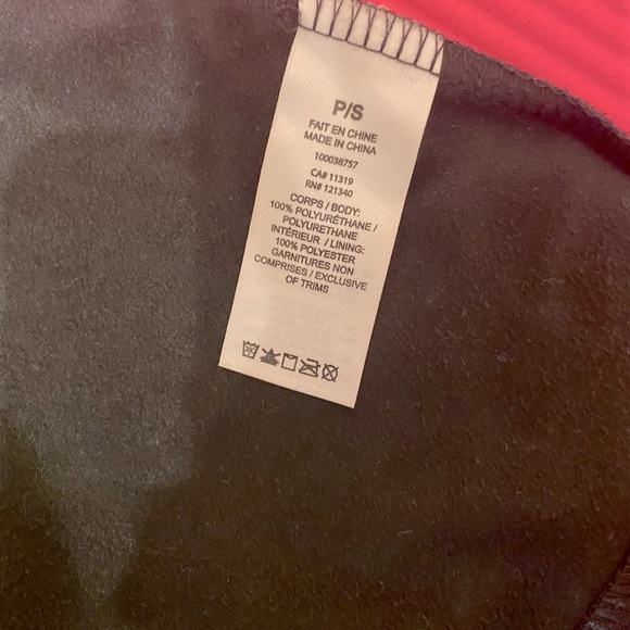 Black faux leather above the knee Small skirt by Dynamite - Picture 3 of 6